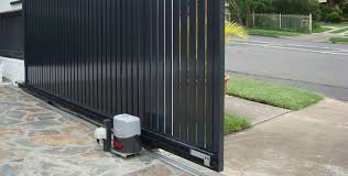 Motor para puerta automática instalado