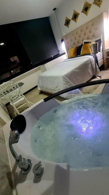 Jacuzzi instalado con iluminación LED